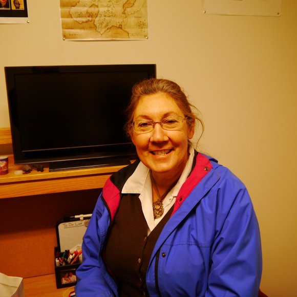 Meet your Posher, Pam - Picture 2 of 2